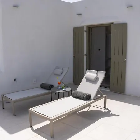 Дом отдыха Paros Breeze Odyssey